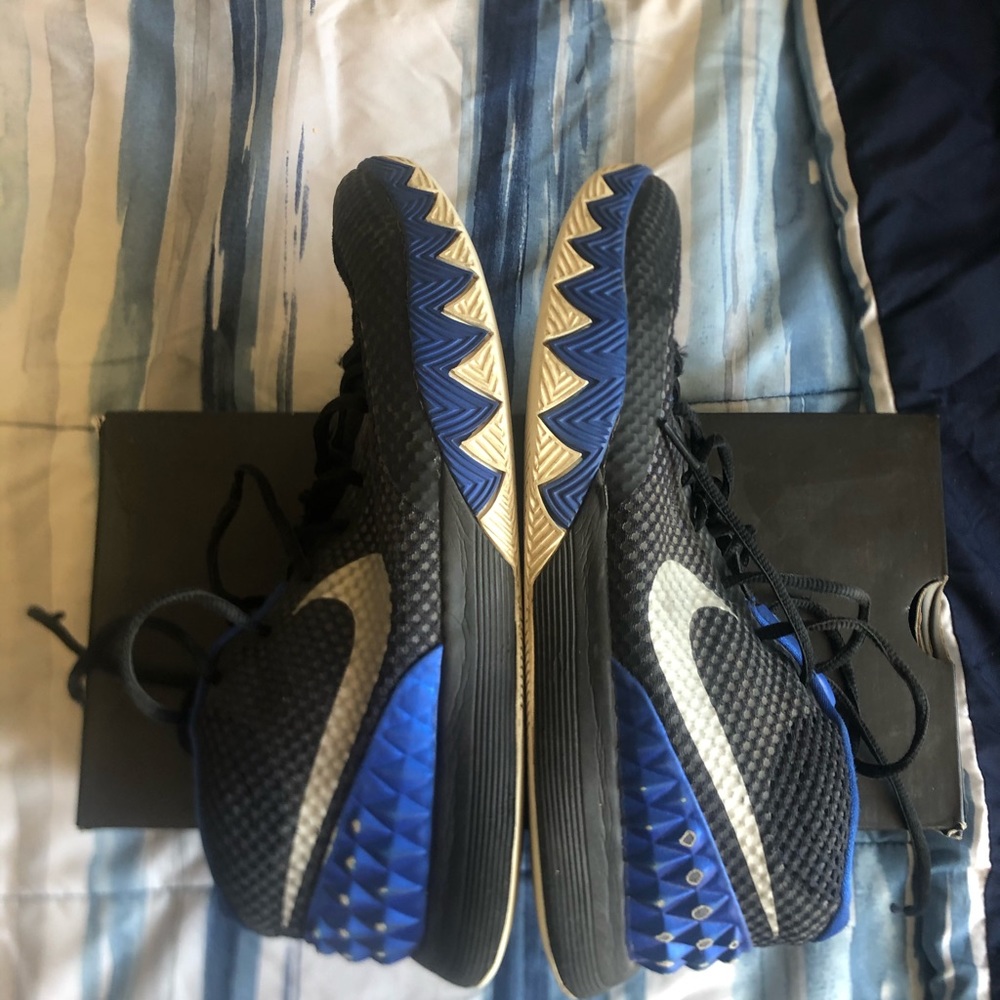 Kyrie 1 dukes